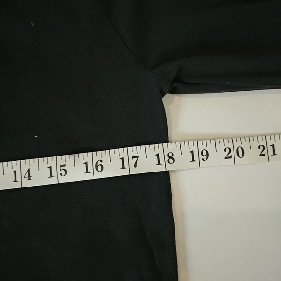 Los Angeles Lakers Nike Jordan NBA Long Sleeve Black Shirt Youth XL 18/20 - Picture 8 of 9